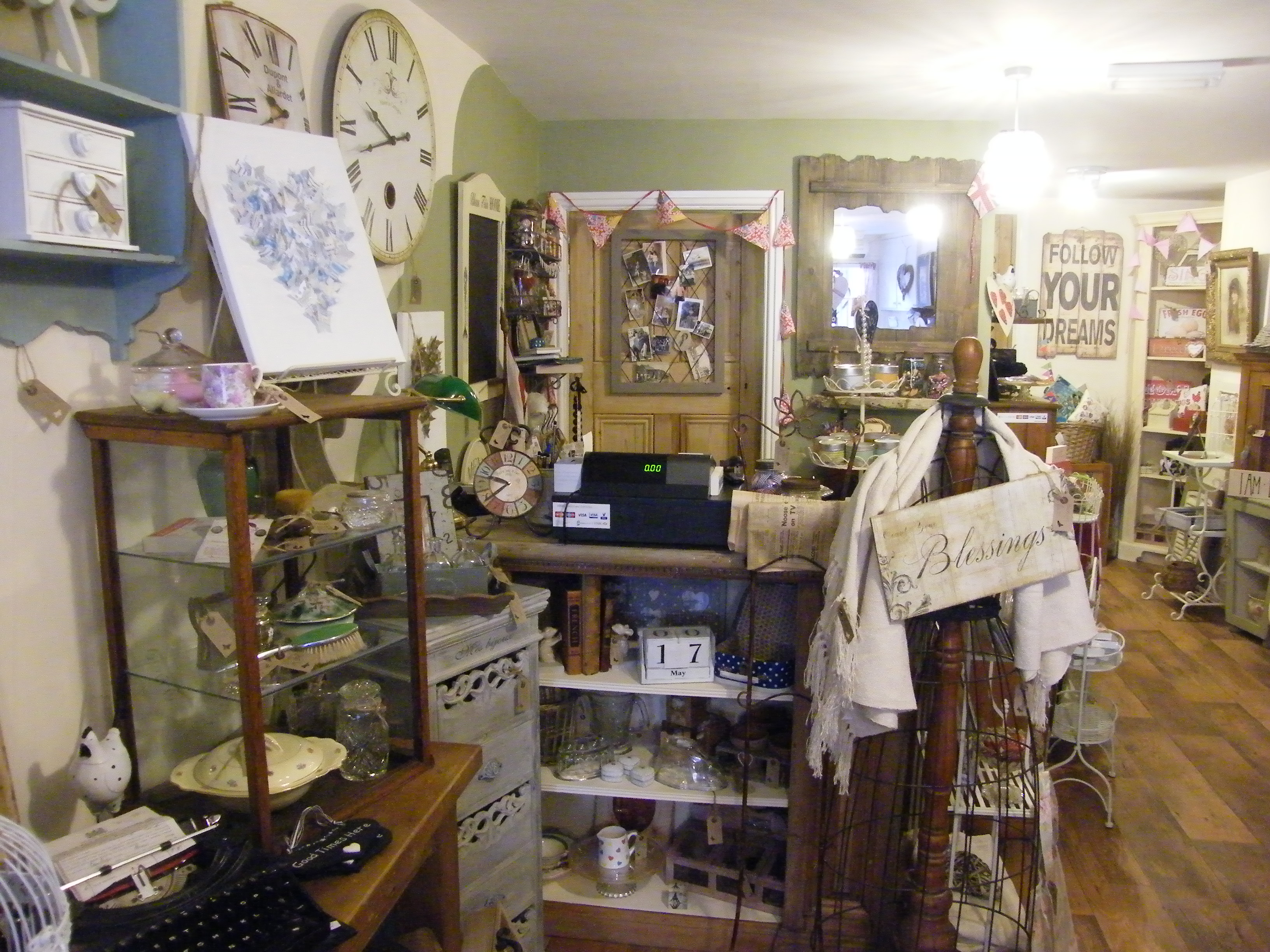 Serendipity Vintage Louth Shop opening times and reviews